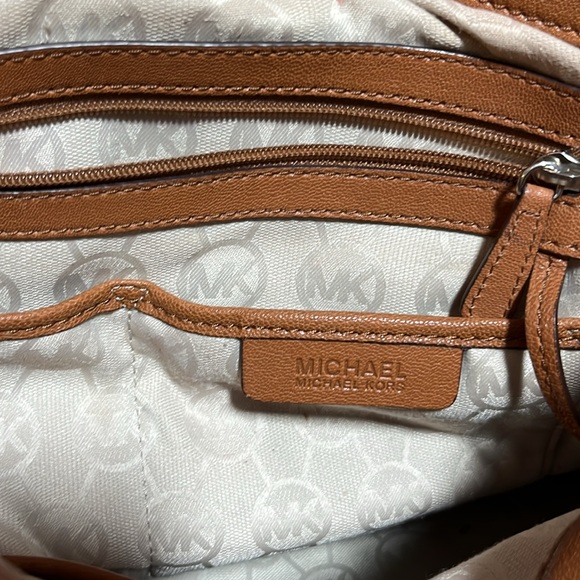 Michael Kors Hamilton Tan Cognac Tote Bag - Picture 8 of 8